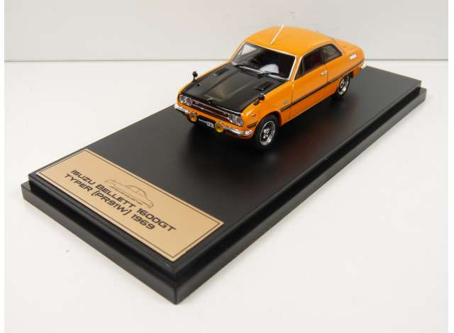 Isuzu Bellett 1600GT Type R 1969 orange capot noir Hachette miniature 1/43
