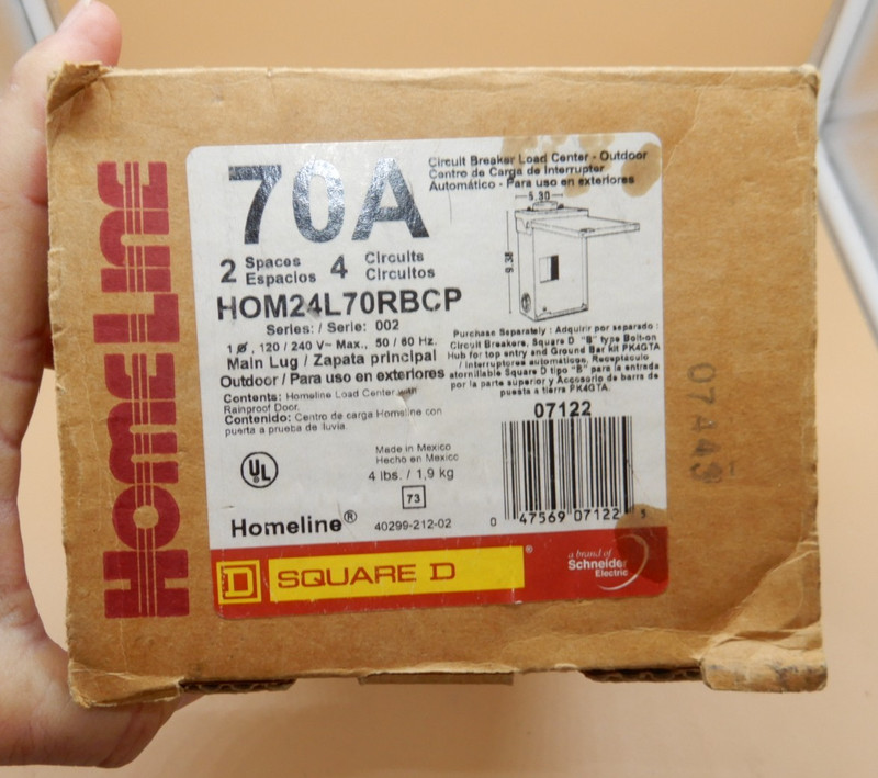 Square D Homeline Circuit Breaker Load Center HOM24L70RBCP 2 space 4 circuit NEW