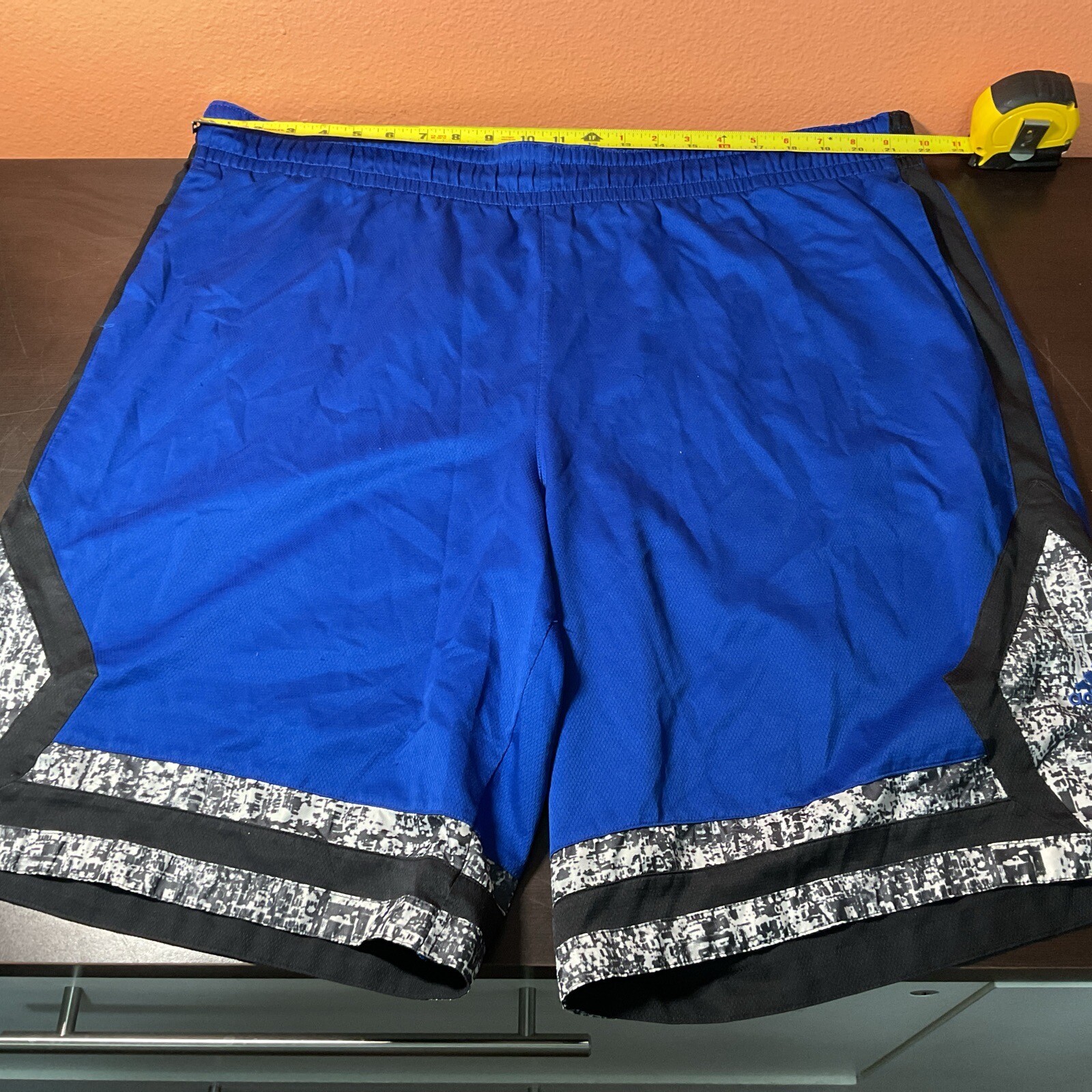 derrick rose basketball shorts