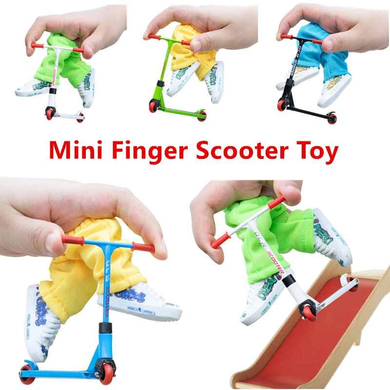 Mini finger scooter toy 2025