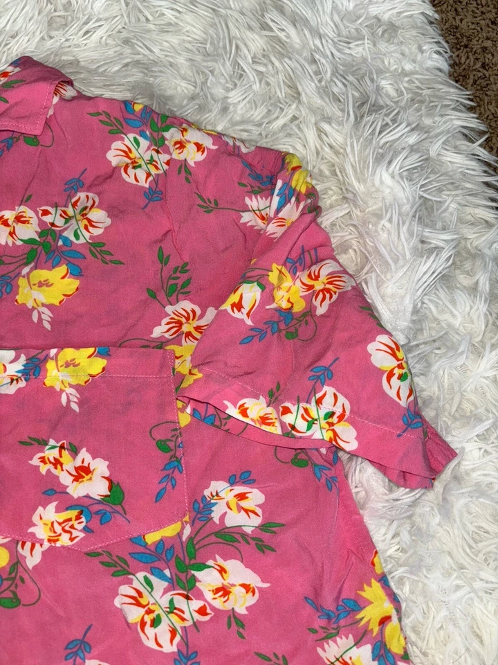 Levi’s Mujer’s Talla. Top S Vintage Rosa Floral Abotonado Cuello Hawaiano. Lindo Foto 2 de 4