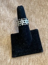 Detailed Flower Design Silver Tone Ring Size 7 C96-132