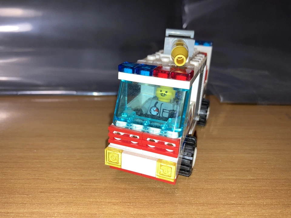 LEGO Town 6614 Launch Evac 1, foto 2 di 4