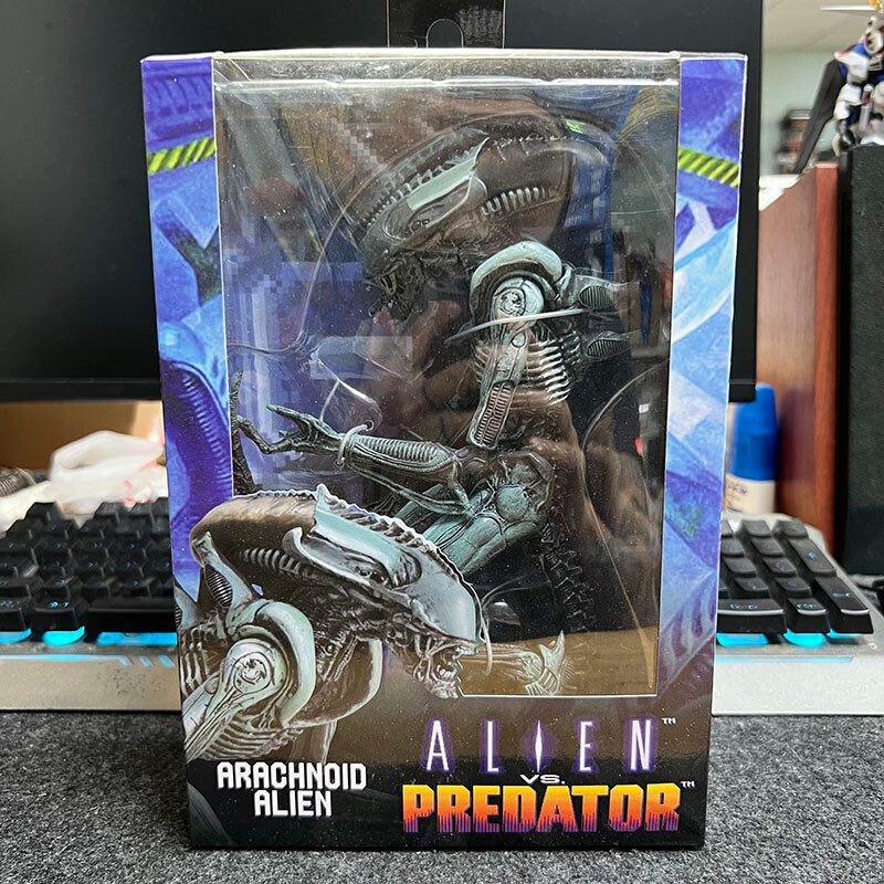 NECA Alien Vs Predator Arachnoid Alien Action Figure Model Collection Toy Statue