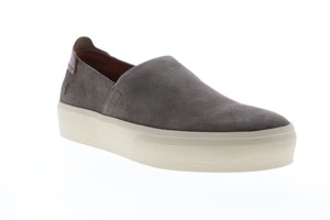 frye beacon slip on
