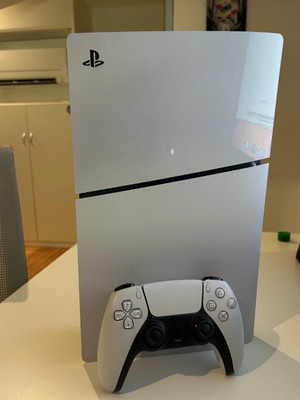 Playstation 5 Slim Digital Edition mit Dual Sense 