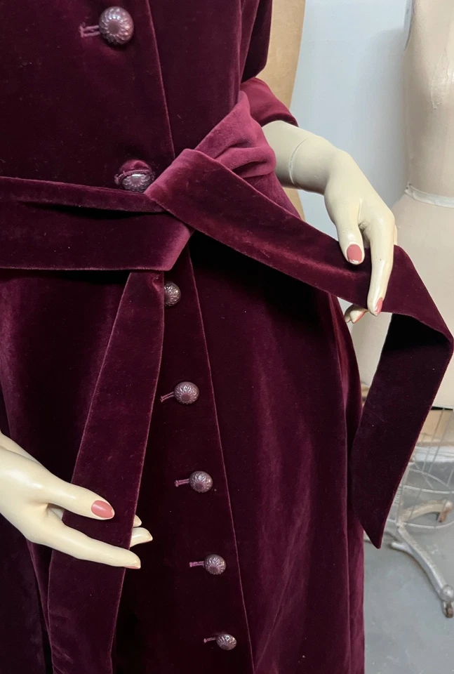 J Peterman New Look Victory in Velvet  Evening Gown Dress Coat Size 6 Bust 36 - Image 3 of 4