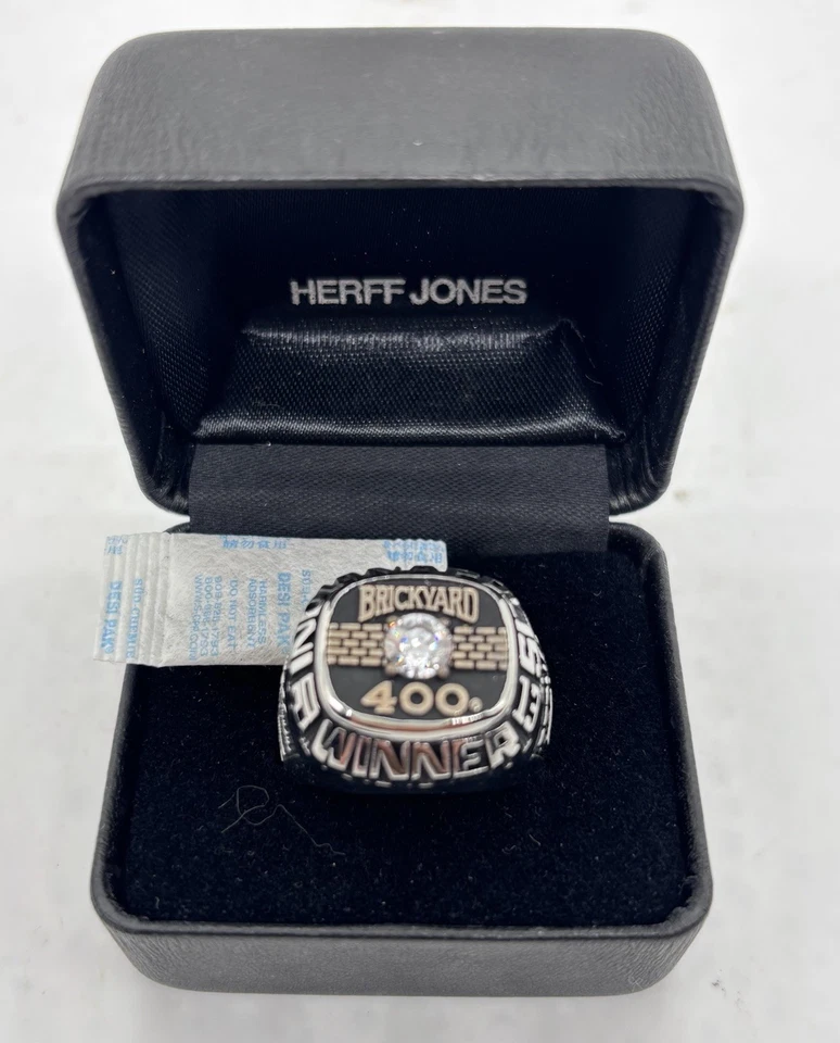 Anillo Ryan Newman Brickyard 400 2013 ganador Nascar Stewart Haas poste talla 11 Foto 2 de 4