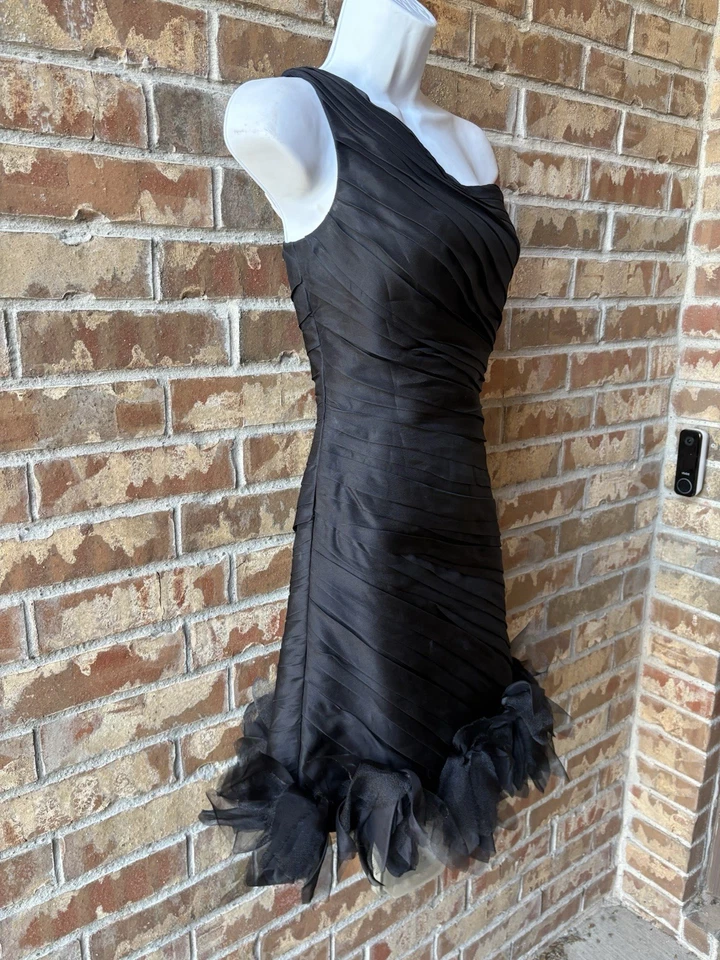 Theia Mini Vestido Un Hombro Acanalado Mezcla Seda con Dobladillo Roseta Talla 8 Foto 4 de 4