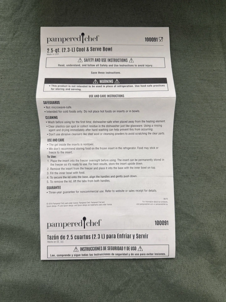 Pampered Chef - 2.5-QT Cool and Serve Bowl - With Freezer Pack - Image 2 of 2