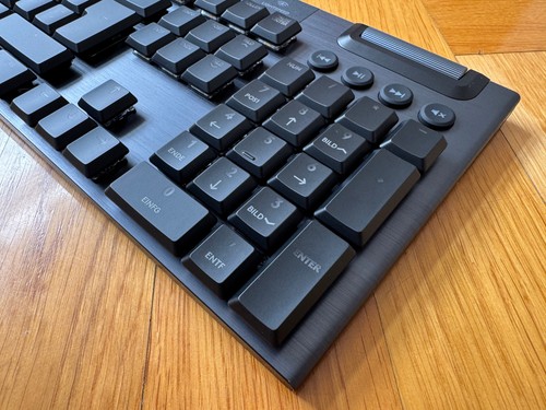 Logitech G915 LIGHTSPEED mechanische RGB Gaming-Tastatur | GL Clicky | neuwertig - Photo 5/7