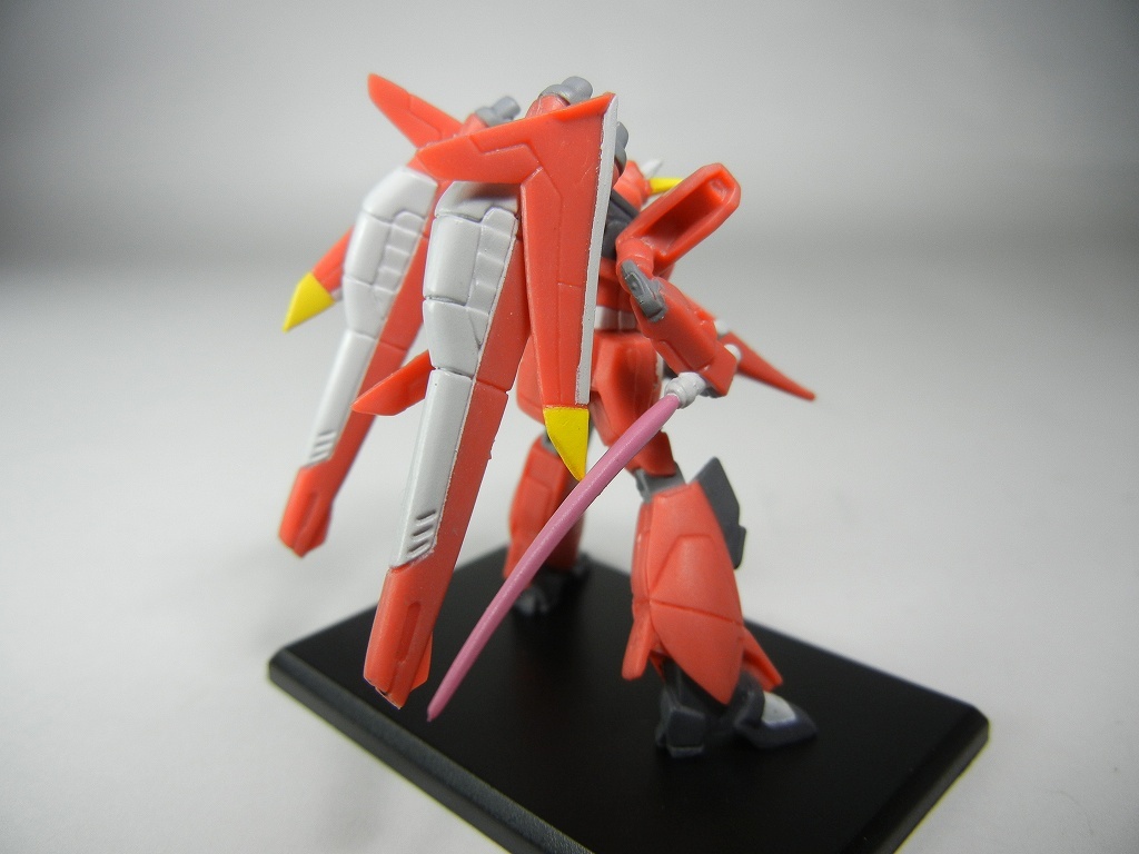 Gundam Collection Vol.9 ZGMF-X23S Saviour Gundam 1/400 Figure