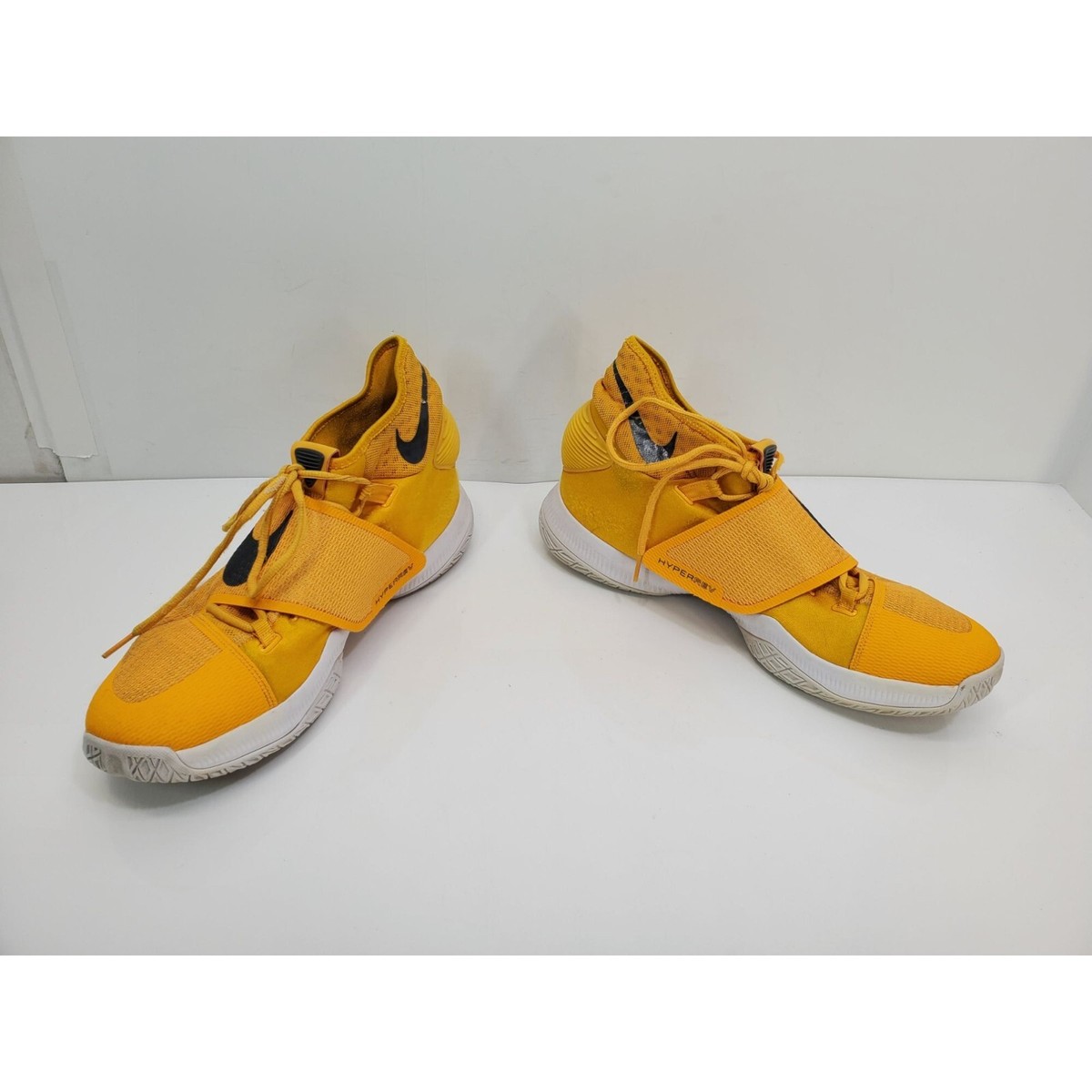 Nike Kyrie Flytrap II Basketball Shoes - Yellow & Black  display picture 1