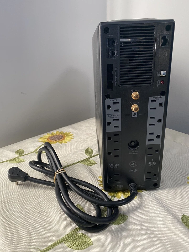 APC BR1500G Back-UPS Pro 1500 VA 10 outlets cut Power wire with OEM APC Battery - Image 4 of 4