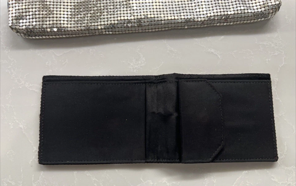 Bolso vintage de malla metálica PLATEADO Whiting & Davis con correa y billetera a juego Foto 4 de 4