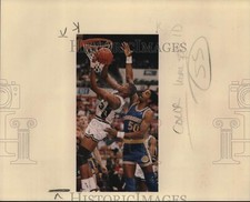 1988 Press Photo Greg Anderson, San Antonio Spurs; Ralph Sampson, Warriors