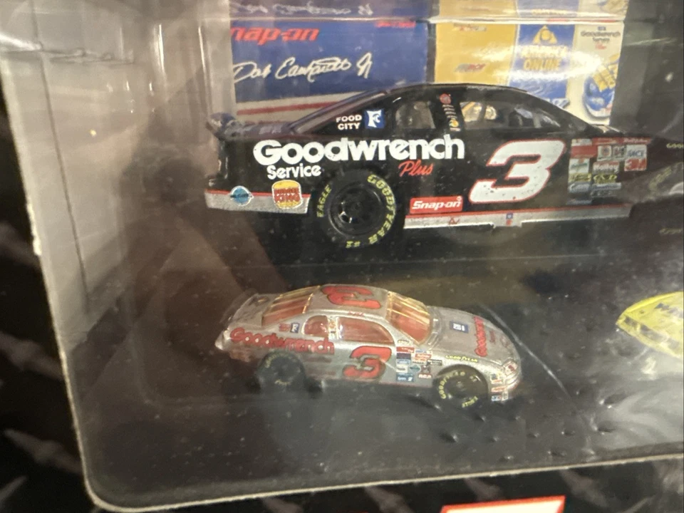 Juego de 3 coches Dale Earnhardt Sr Dale la película escala 1:24 y 1:64 versiones de carreras Foto 3 de 4