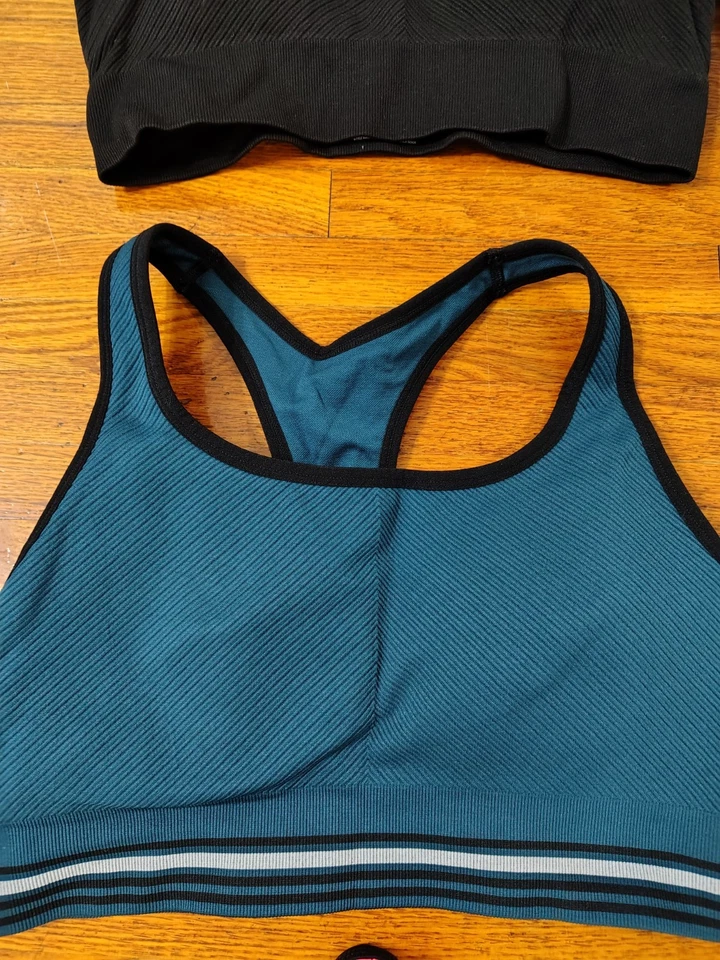 Lote de 5 Sujetadores Deportivos Talla L Espalda Corredora (4) Gap Fit Miembros Mark Xersion Negro Azul Foto 3 de 4