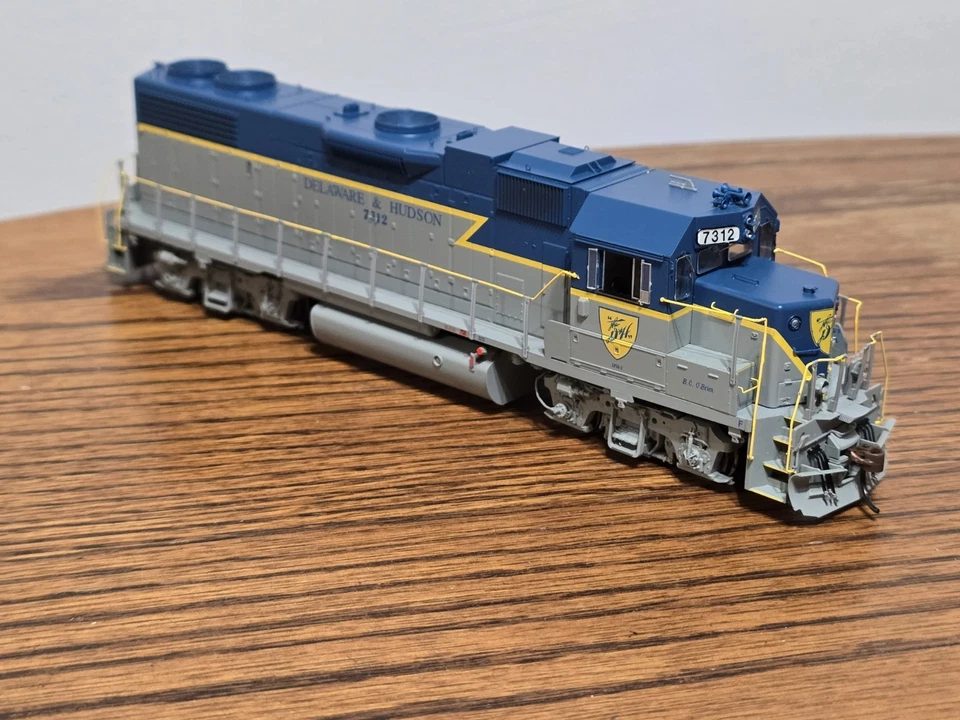 HO Athearn Genesis D&H 7312 GP38-2 DCC SOUND G65411 - Image 3 of 4