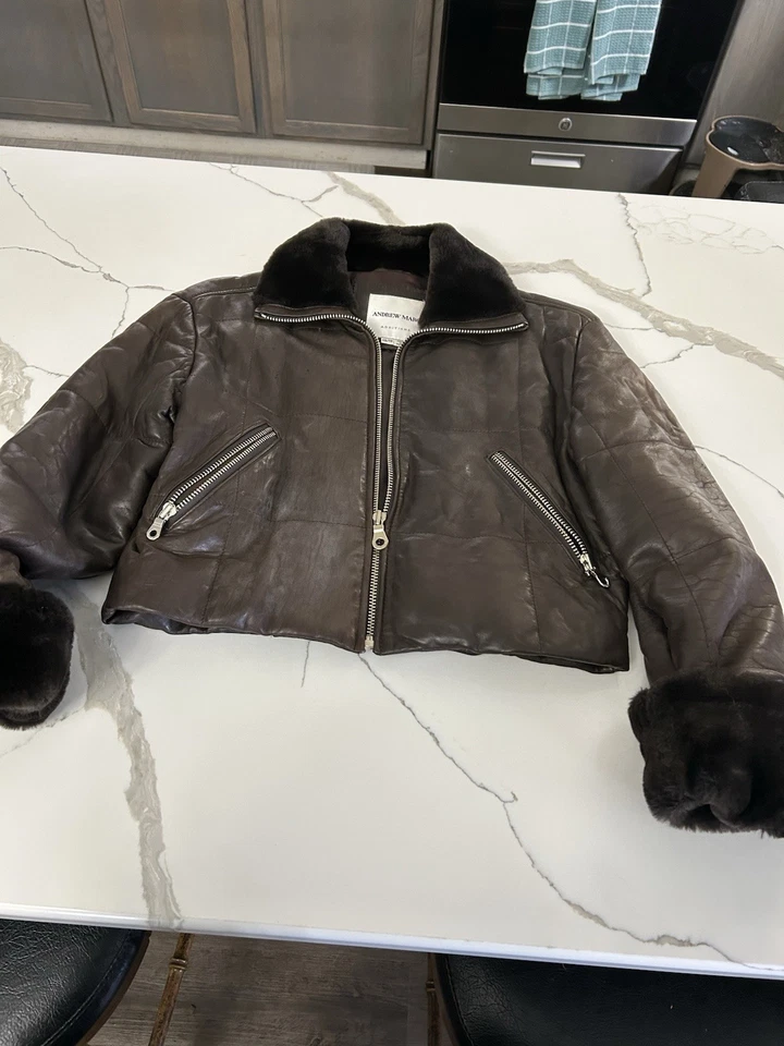 Chaqueta bomber de cuero Andrew Marc talla XS para mujer con ribete de piel sintética Foto 2 de 4
