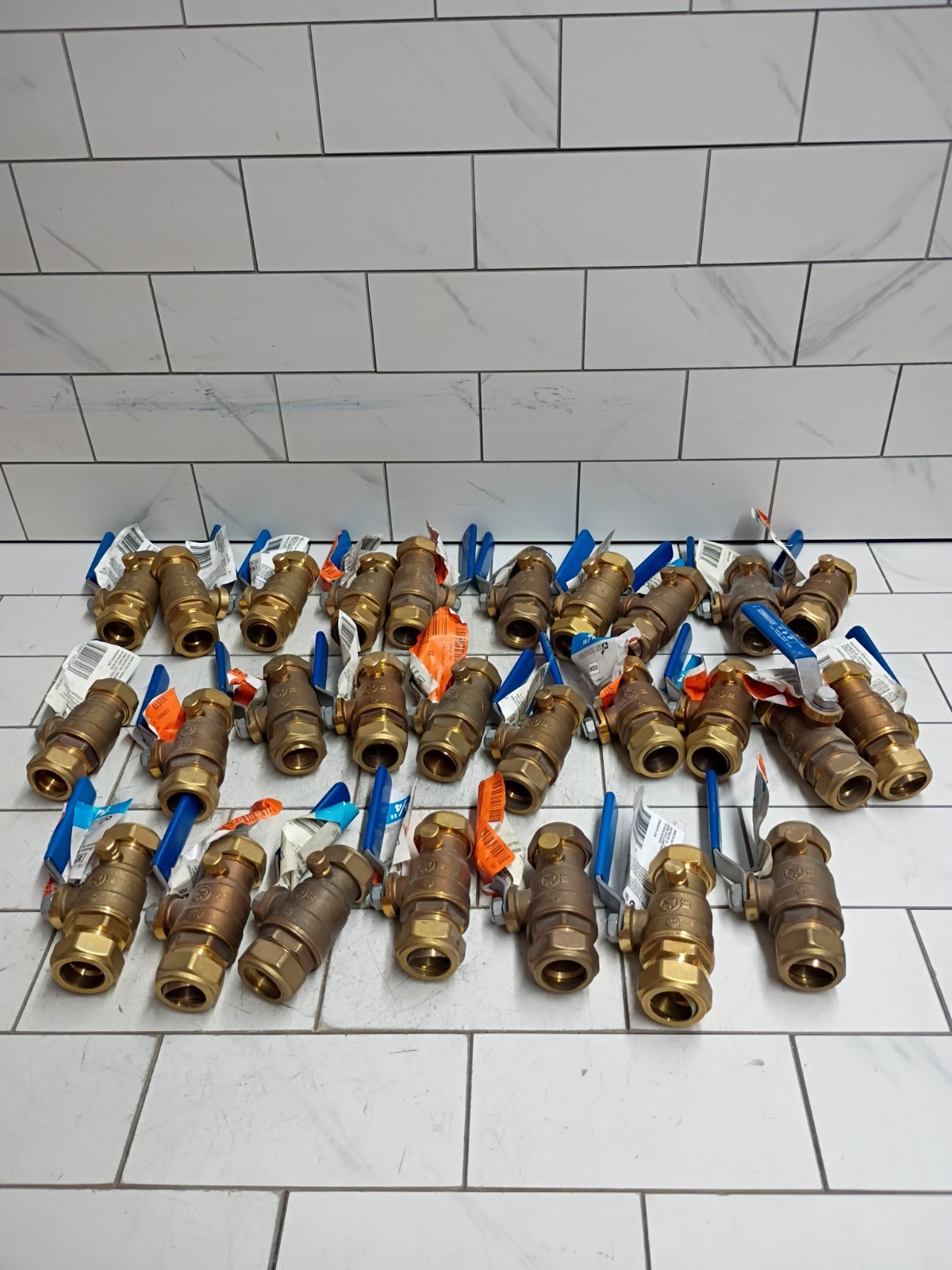 (27 Pack) Everbilt 3/4 in  COMP Lead Free Brass Ball Valve