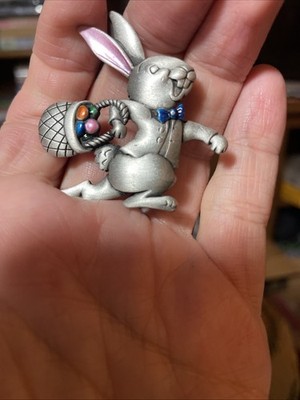 Vintage Signed JJ Jonette Easter Bunny Rabbit Egg Basket Enamel Brooch Pin