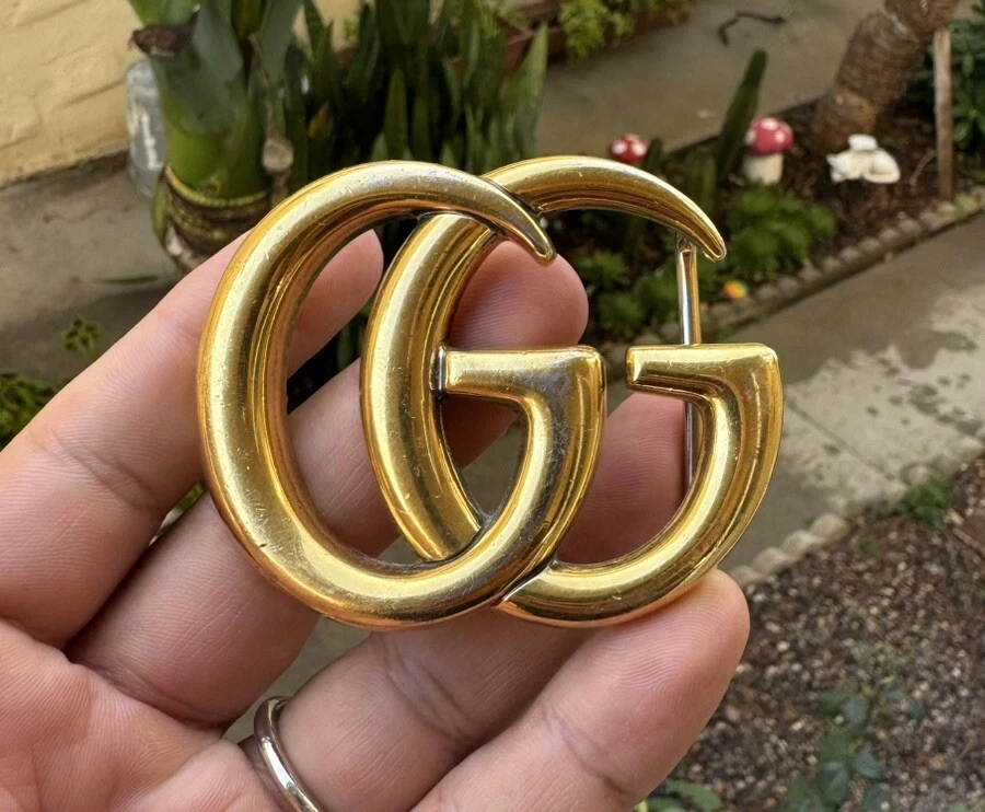 Authentique boucle Gucci double GG ton or uniquement