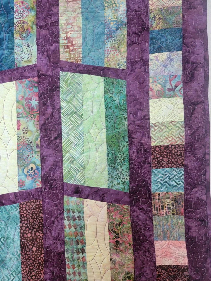 New Homemade "Colorful Picket Fence" Quilt, 656"x80", Batik Fabrics - Image 2 of 4