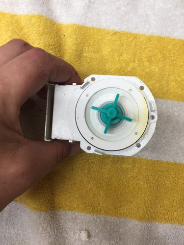 A00126401 FRIGIDAIRE DISHWASHER DRAIN PUMP free shipping - Picture 2 of 3