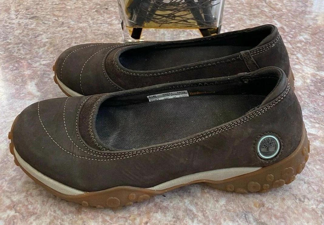 Mocassini piatti Timberland da donna in pelle nabuk marrone taglia 6 5 M #29651 usati in ottime condizioni!