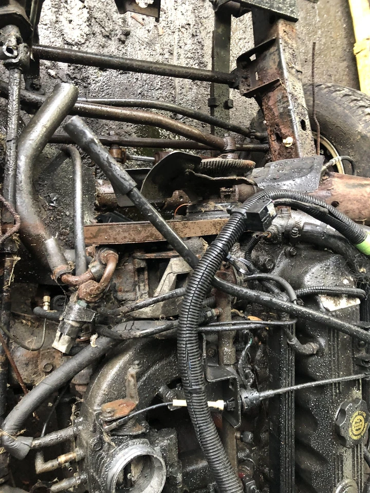 1991-1998 Jeep Wrangler 2.5 Engine Assembly Cranks Parts Only Harness Not Includ Foto 2 de 4