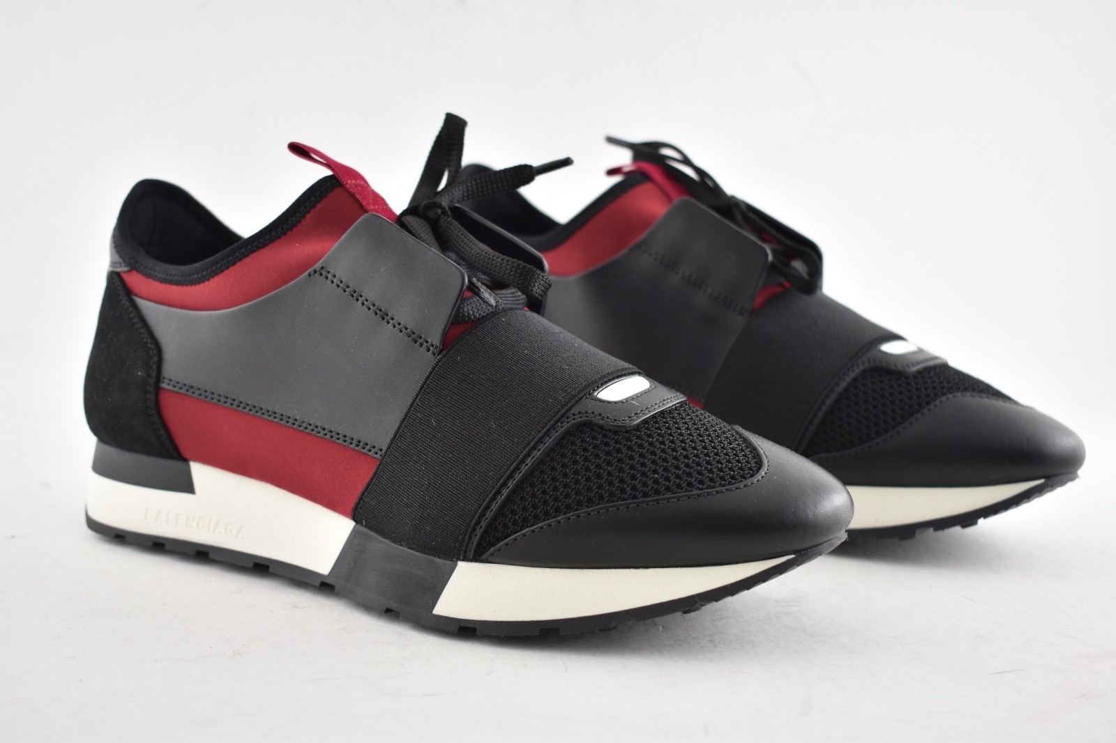 balenciaga race runner red