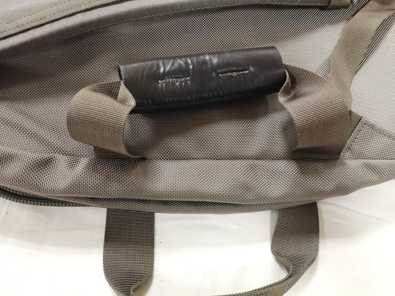 Briefcase Model Number Gray GREGORY - image 10