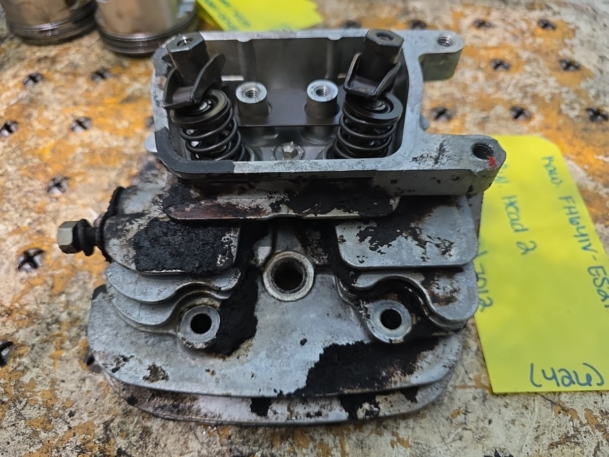 ✝️ Kawasaki FH641V Cylinder Head #2 - 11008-7023 / 11008-7012