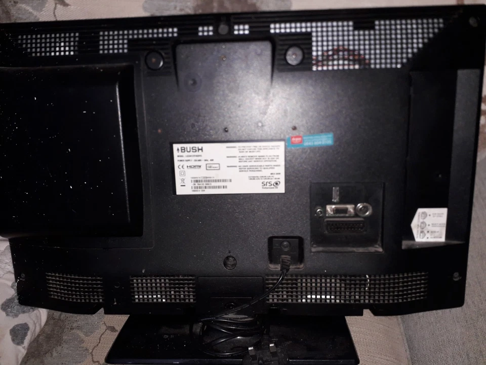 TV BUSH 24'' HD LED TV /DVD . Spares/Repairs. HDMI in put to be repaired  - Image 2 of 3