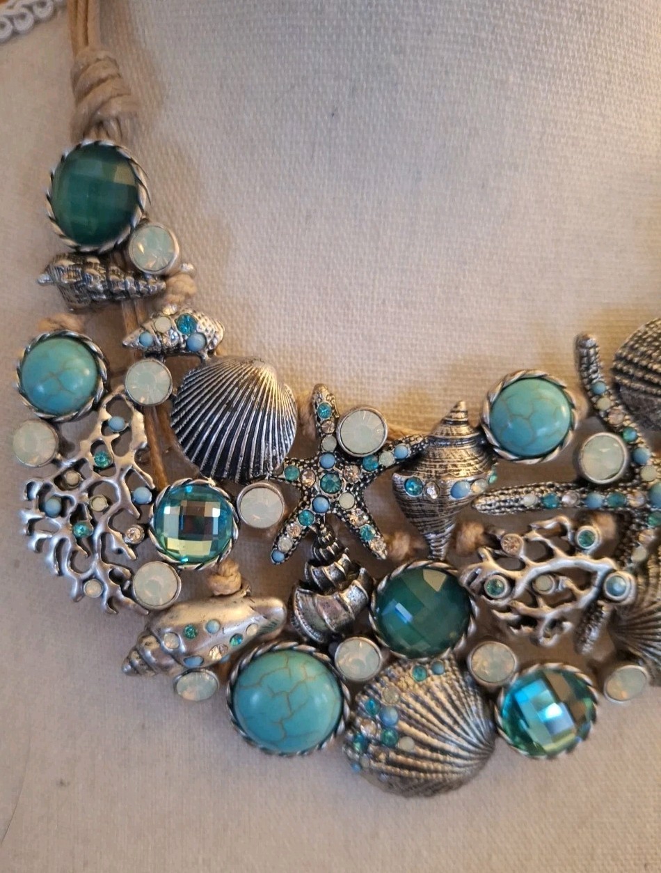 St Thomas Vibrant Nautical Theme Statement Neckla… - image 2