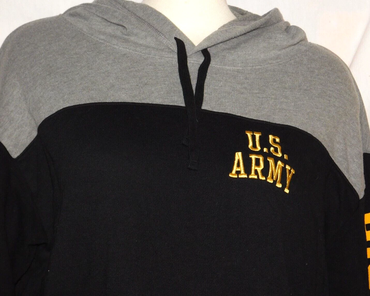 UNDERCOVER FELPA CON CAPPUCCIO ROSA VICTORIA'S SECRET ESERCITO STATUNITENSE 5TH & OCEAN taglia M