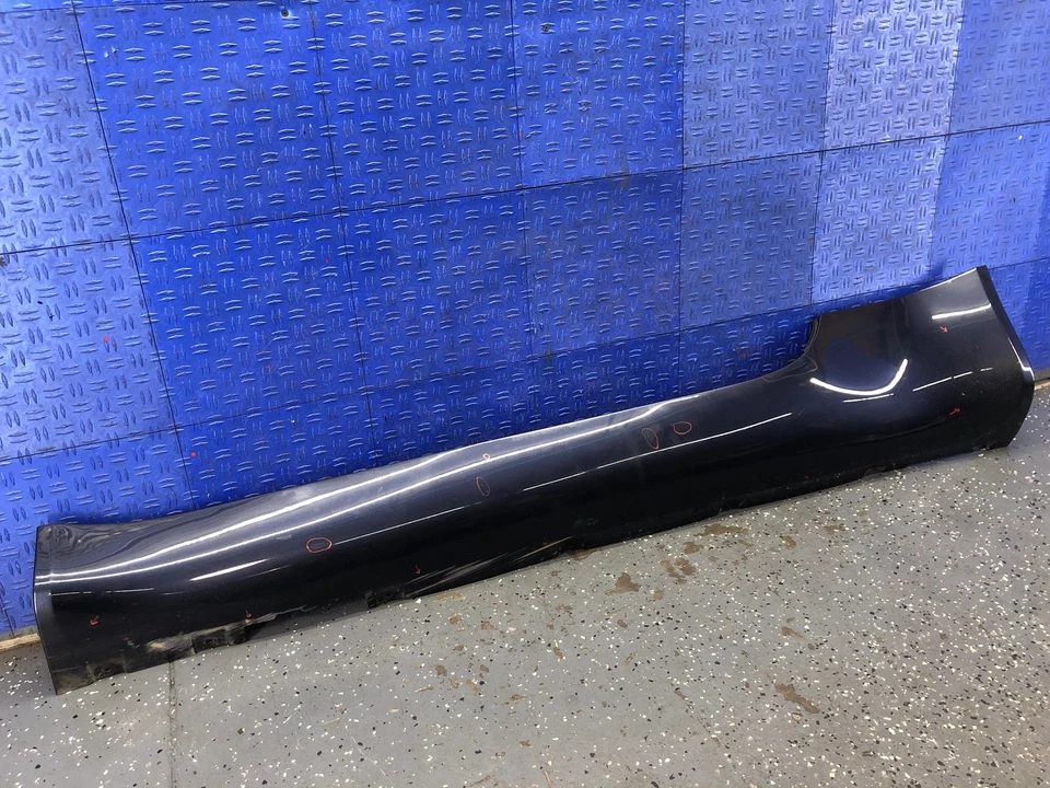 2006-2018 ASTON MARTIN VANTAGE V8 SAIA LATERAL ESQUERDA ROCKER MOLDAGEM AZUL SAFIRA - Imagem 4 de 4