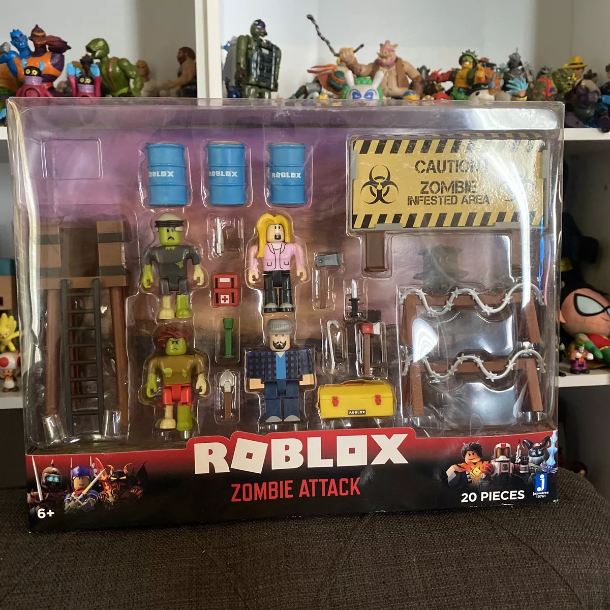 Roblox Zombie Attack Large Playset : : Toys & Games