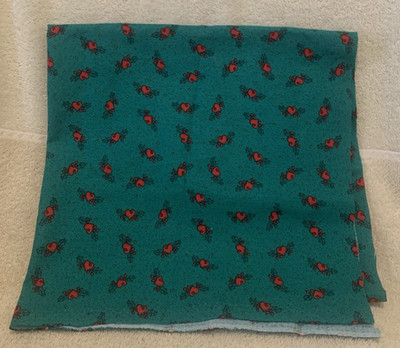 .63 Yard AvLyn Creations GREEN w/RED HEARTS Cotton Fabric 45x22.5 - NEW