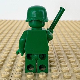 LEGO Toy Story: Green Army Man, RIFLE, BASE, toy001, 7595, ON PATROL, 2010