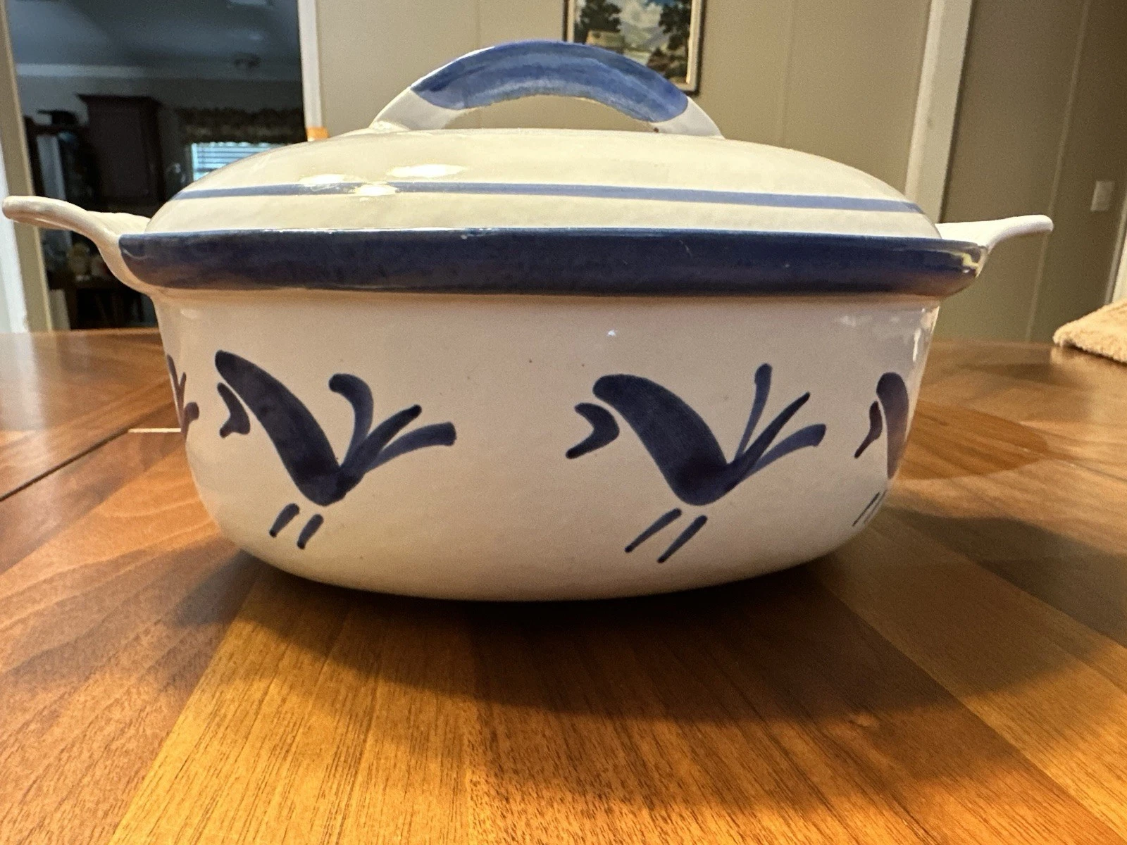 VTG Husqvarna Sweden Cast Iron Enamelware BLUE BIRDS ~ 9" Dutch Oven w/ Lid
Opens in a new window or