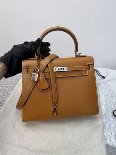 AUTH Hermès Kelly 25 Gold Butler Leather Gold HW Top Handle Bag