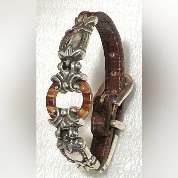 Pulsera Brighton Lucite y Tono Plata Dije Correa Cuero Foto 2 de 4