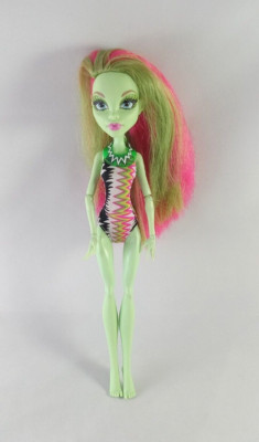 Monster High Venus McFlytrap Swim Class Doll