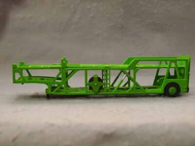 Tomica Limited Vintage NEO ISUZU 810 EX LV-N225a ASZ022 CAR