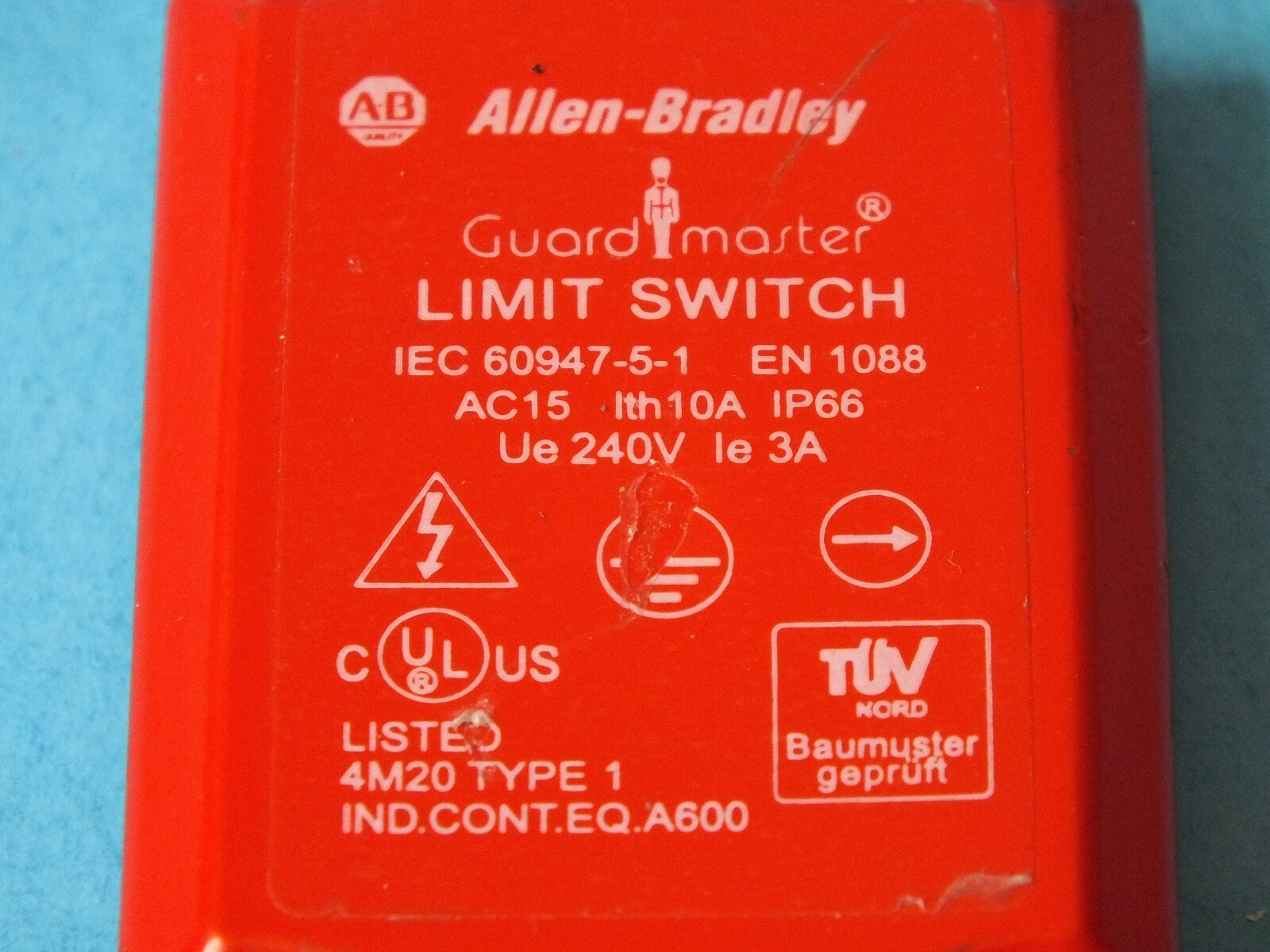 AllenBradley 4M20 TYPE 1 Limit switch eBay