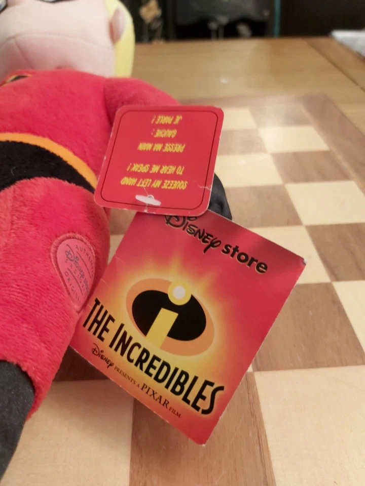 Disney 2004 oficial The Incredibles Dash Parr peluche parlante juguete suave 17" + etiquetas Foto 4 de 4
