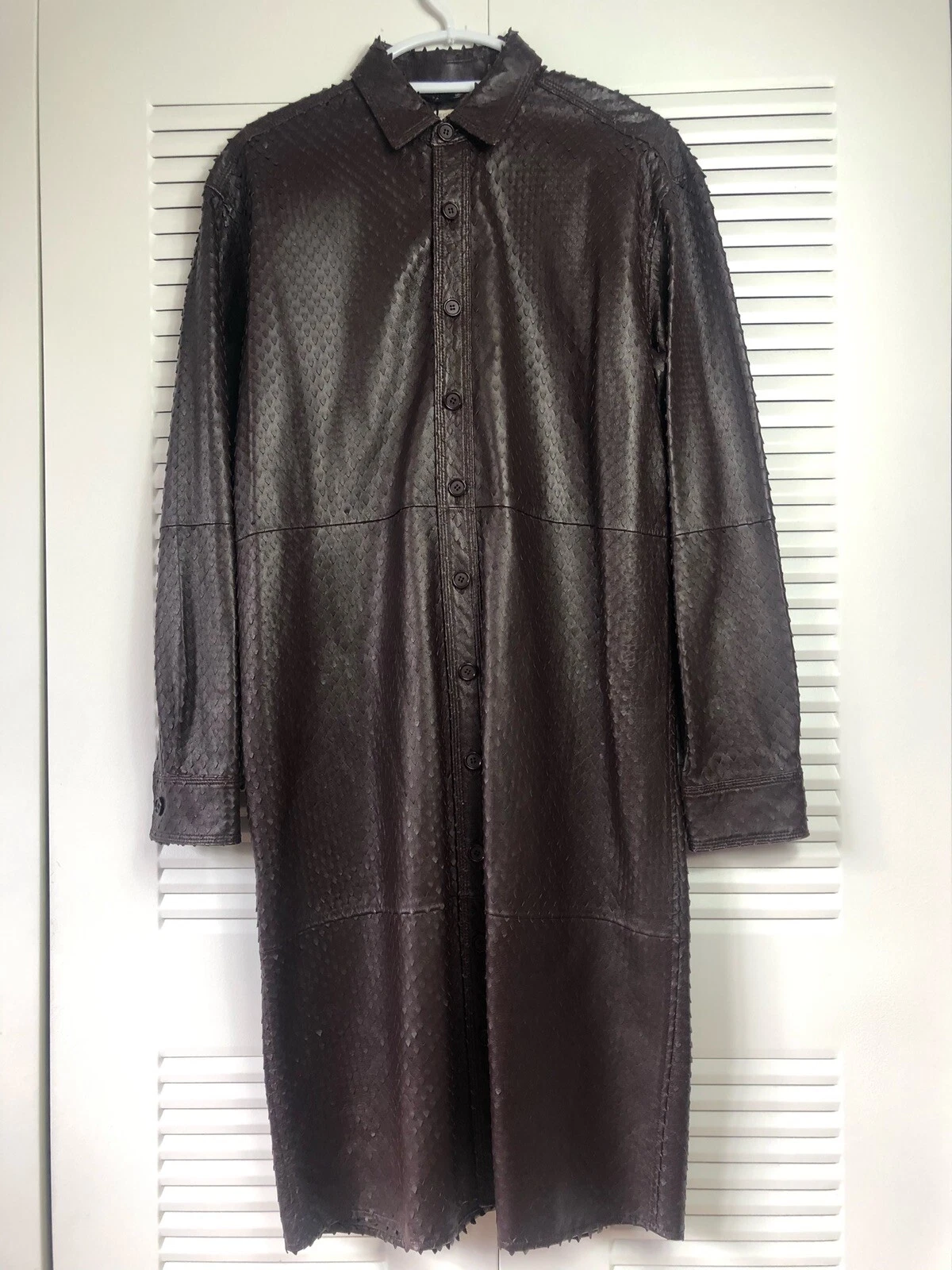 BOTTEGA VENETA RARO ABITO CAMICIA PELLE TAGLIO LASER CON CINTURA ESAURITO NUOVO CON ETICHETTE $7200 TG42