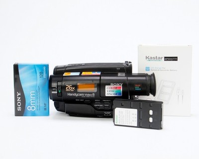Sony CCD-TR66 Standard Definition Video8 Camcorder (Black)